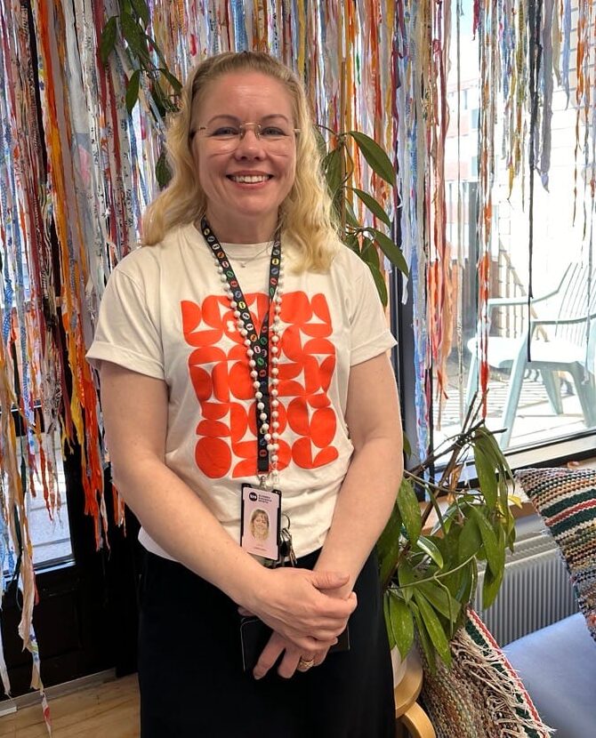 Kuvassa on hyvinvointiteknologgian tuomari Laura Laakkonen.